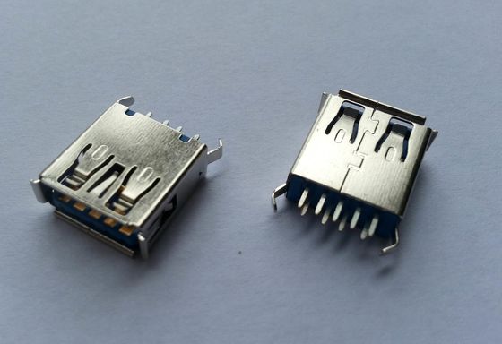 L type type vertical femelle d'Usb 3,0 A de 13.7mm de l'immersion 180° de connecteur