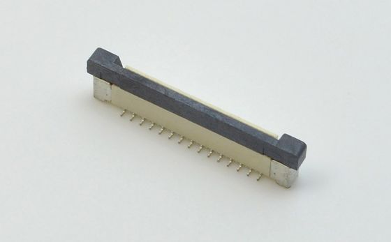 Type vertical du connecteur 180° H 4.4mm 4.95mm ZIF R2 du lancement 0.5mm Molex FFC